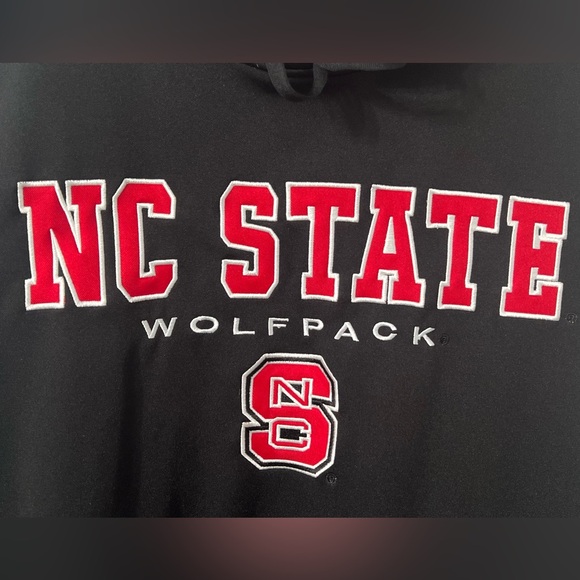 NC State Wolfpack Black Pullover Hoodie - Picture 3 of 10